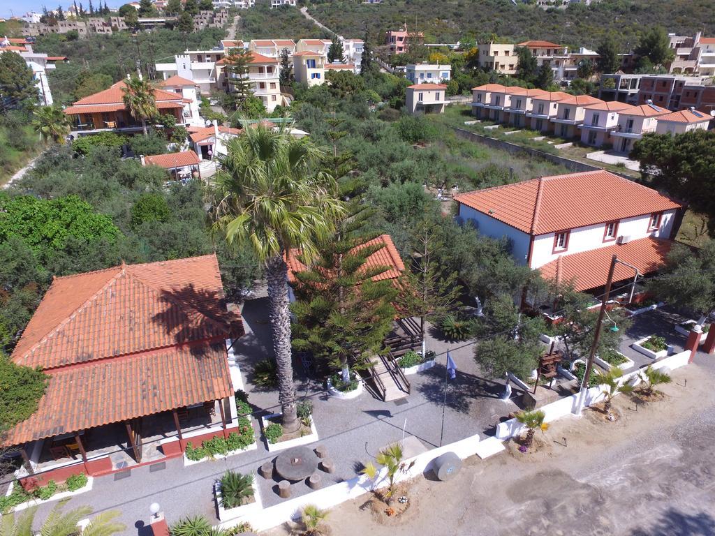 Studios Resbithas Gythio Exterior foto